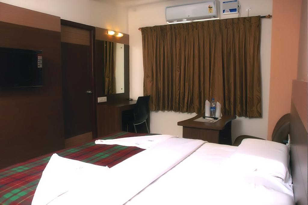 Hotel Vijai Paradise Coimbatore Habitación foto